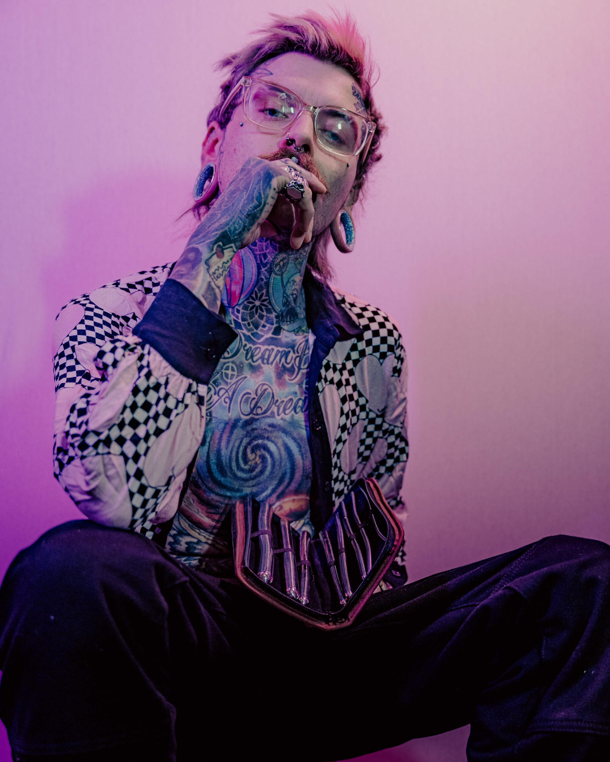 How to Spot Breadcrumbing and Why You Shouldn’t Tolerate It